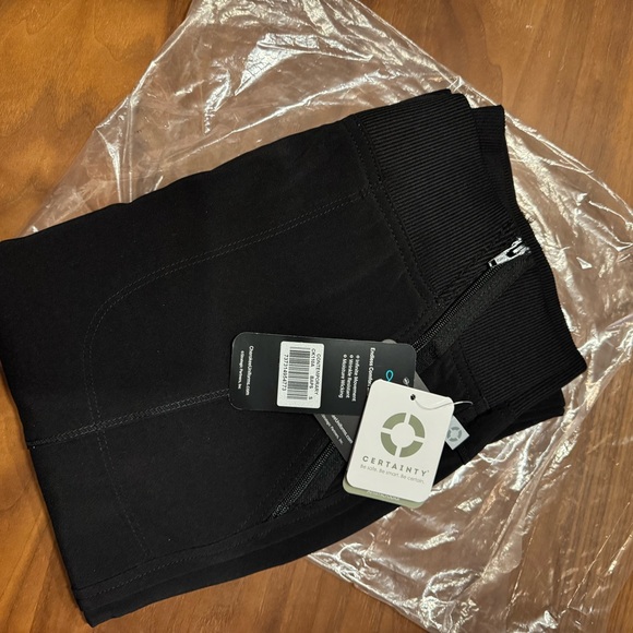 Cherokee Infinity Jogger Scrub Pants- women’s Small, NWT - Picture 5 of 7